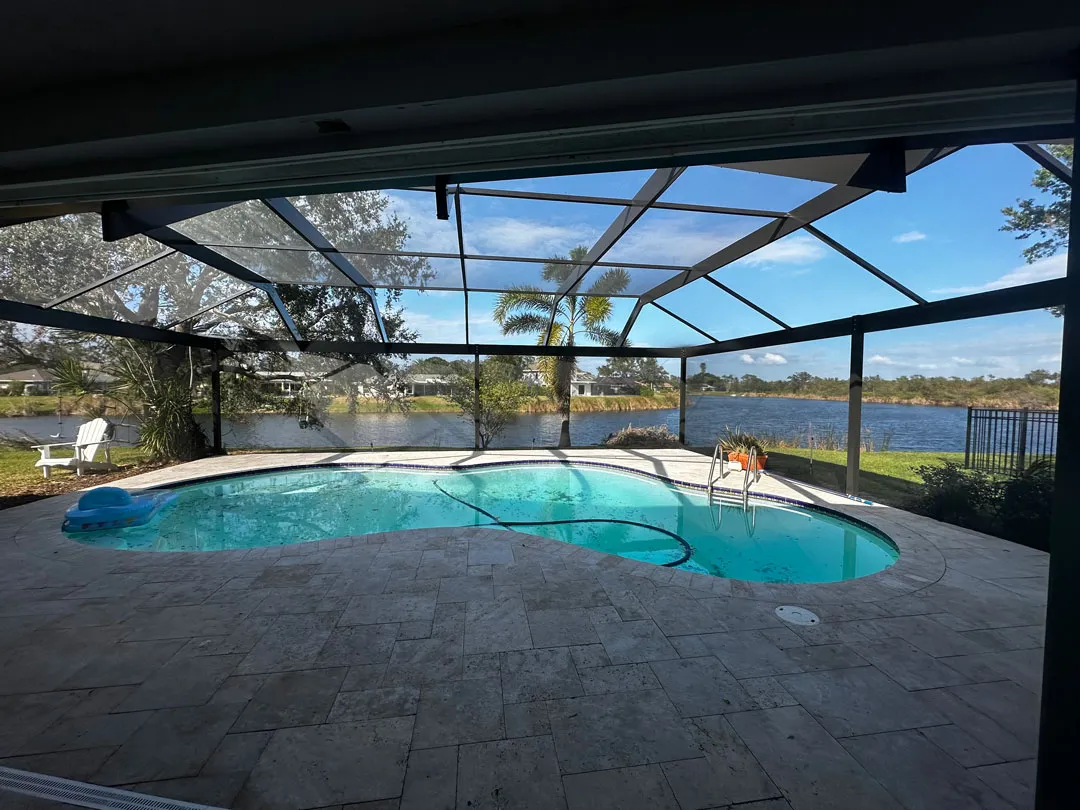 Pool Screen Enclosure with Hot Tub in Jacksonville