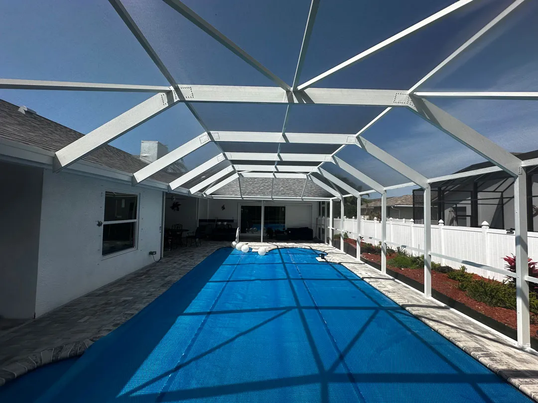 Pool Screen Enclosure with Hot Tub in Jacksonville