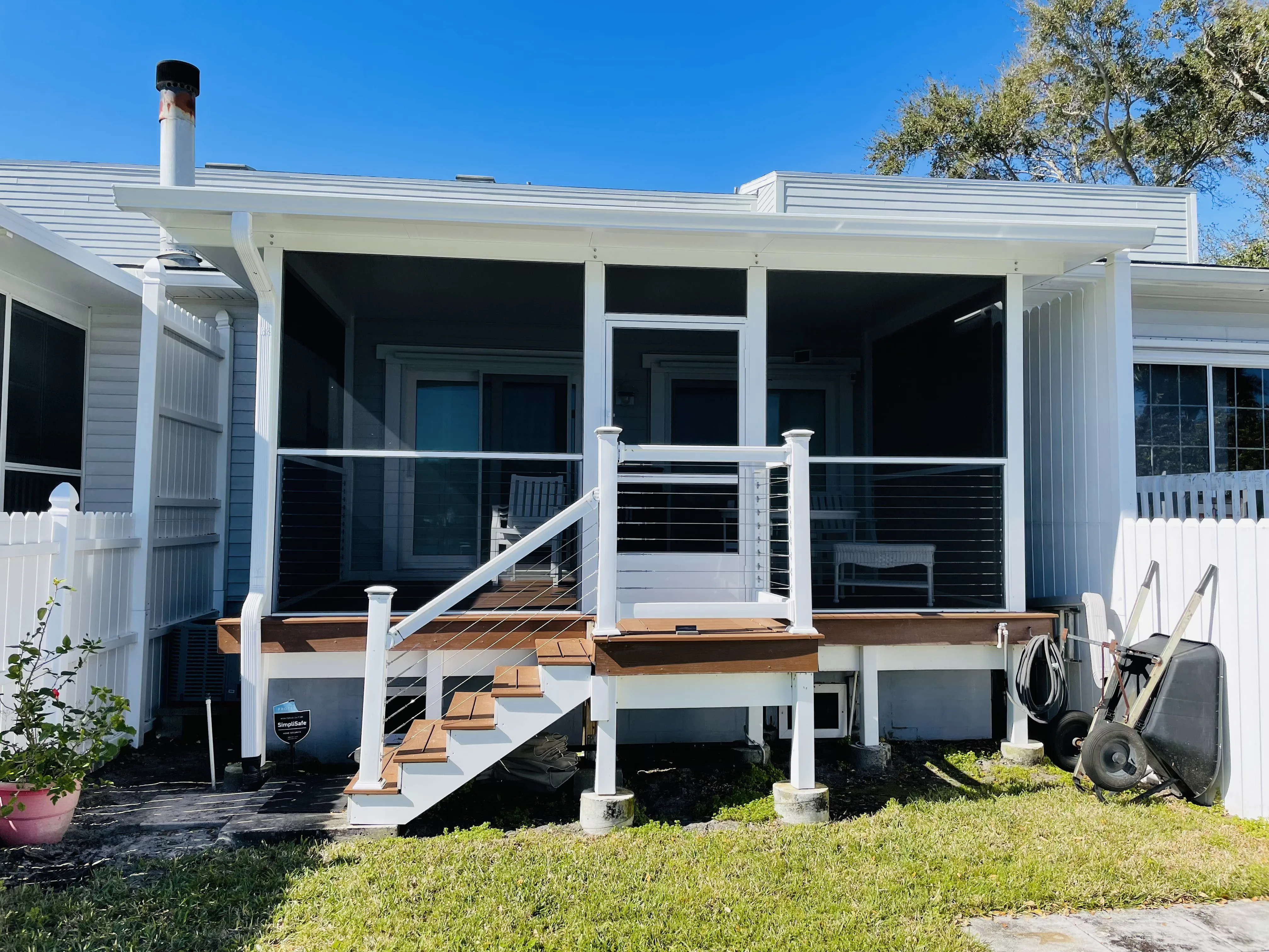 Pool Screen Enclosure with Hot Tub in Jacksonville