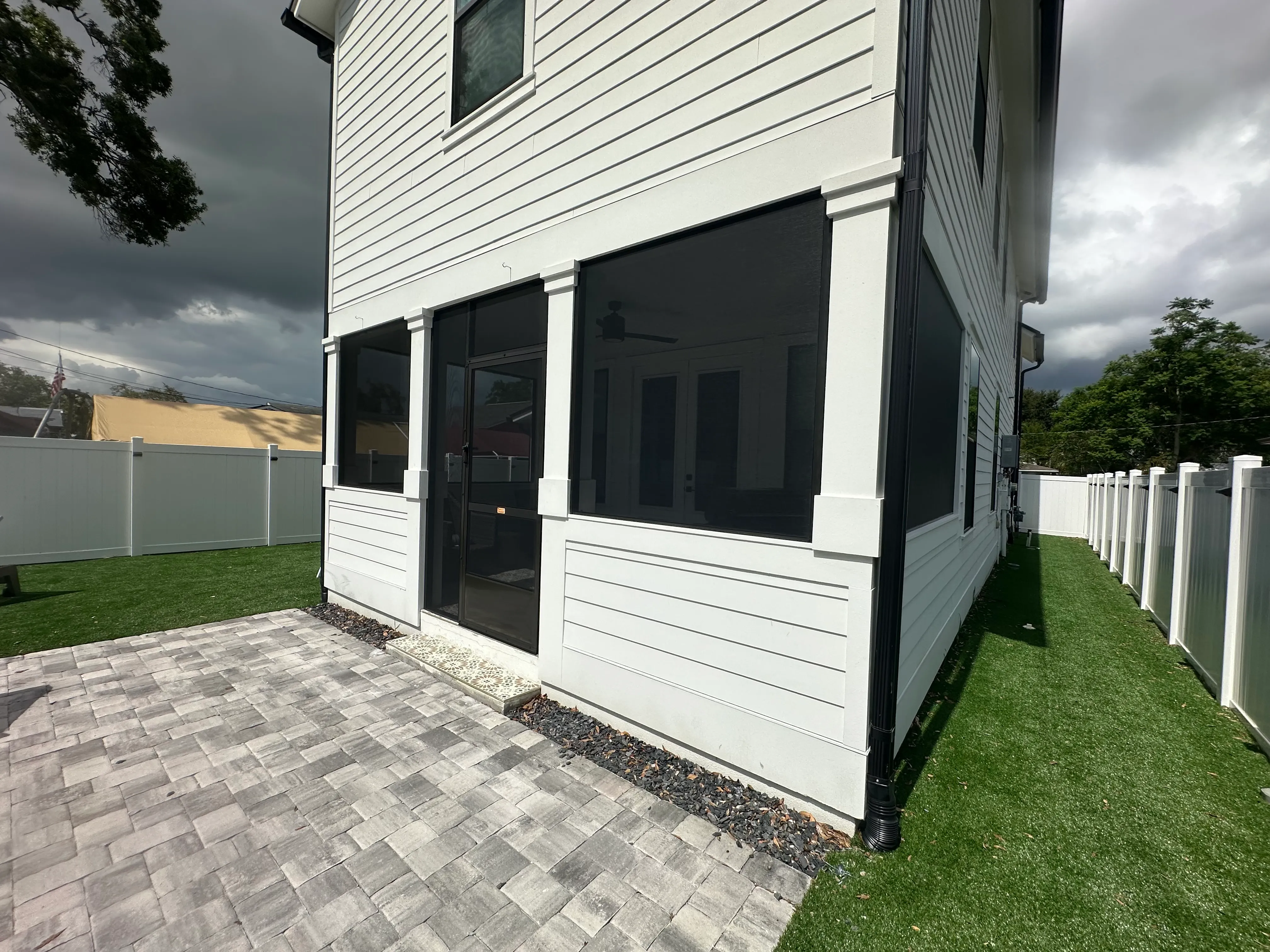 Pool Screen Enclosure with Hot Tub in Jacksonville